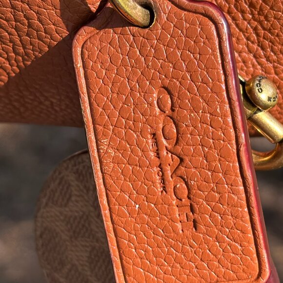 Coach Hadley Bag #73549 - Picture 6 of 11